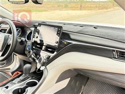 تۆیۆتا کامری